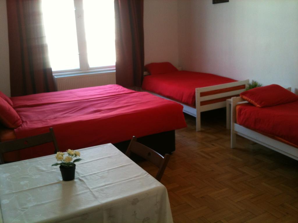 בודפשט Caterina Private Rooms And Apartments מראה חיצוני תמונה