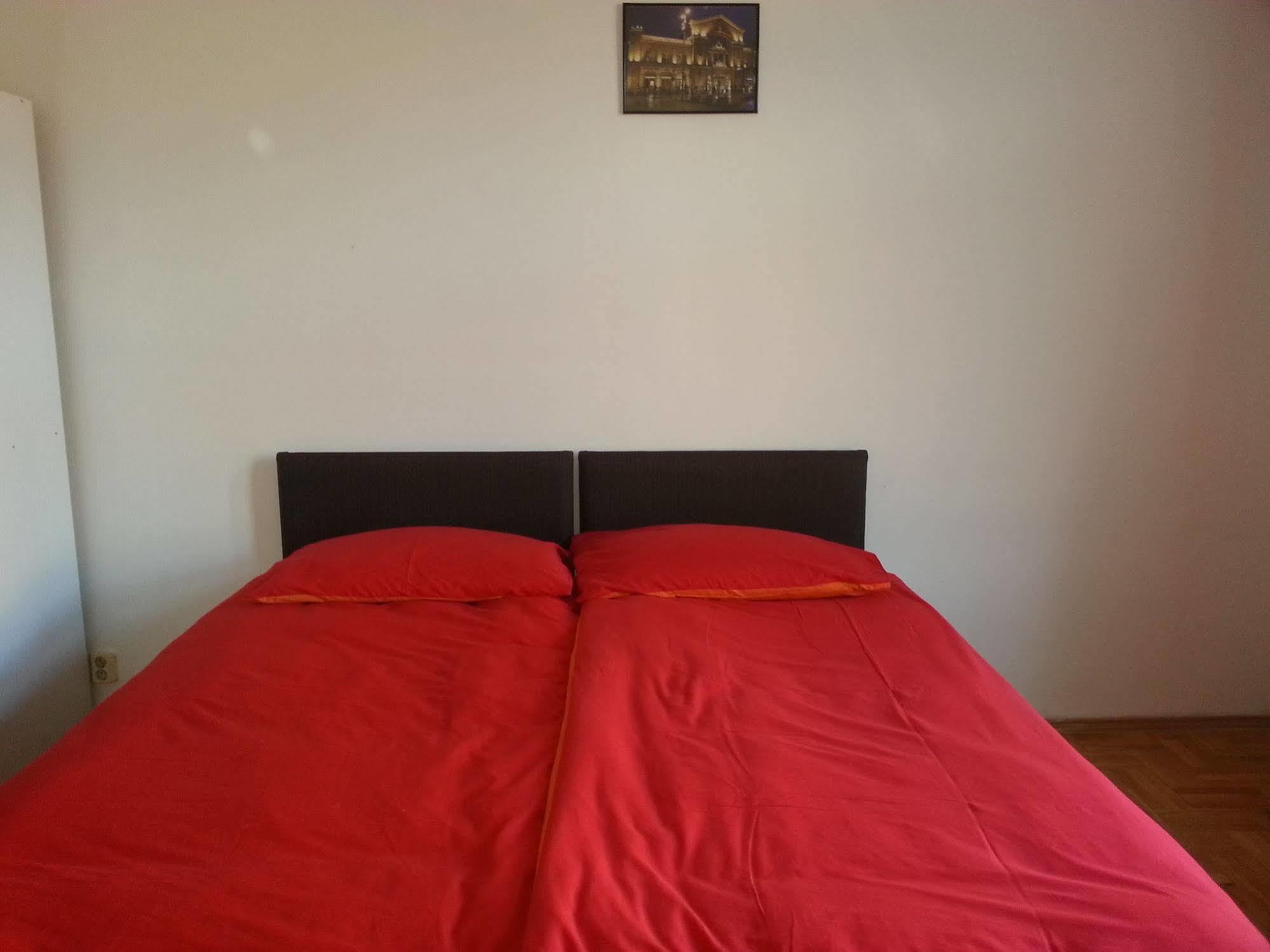 בודפשט Caterina Private Rooms And Apartments מראה חיצוני תמונה